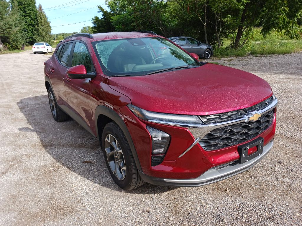 Photo 4 of this CHEVROLET TRAX