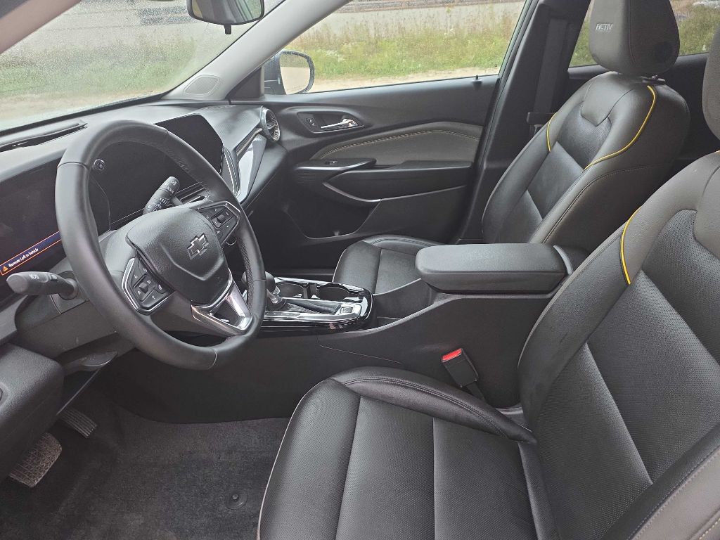 Photo 14 of this CHEVROLET TRAX