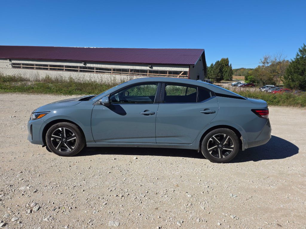 Photo 8 of this NISSAN SENTRA