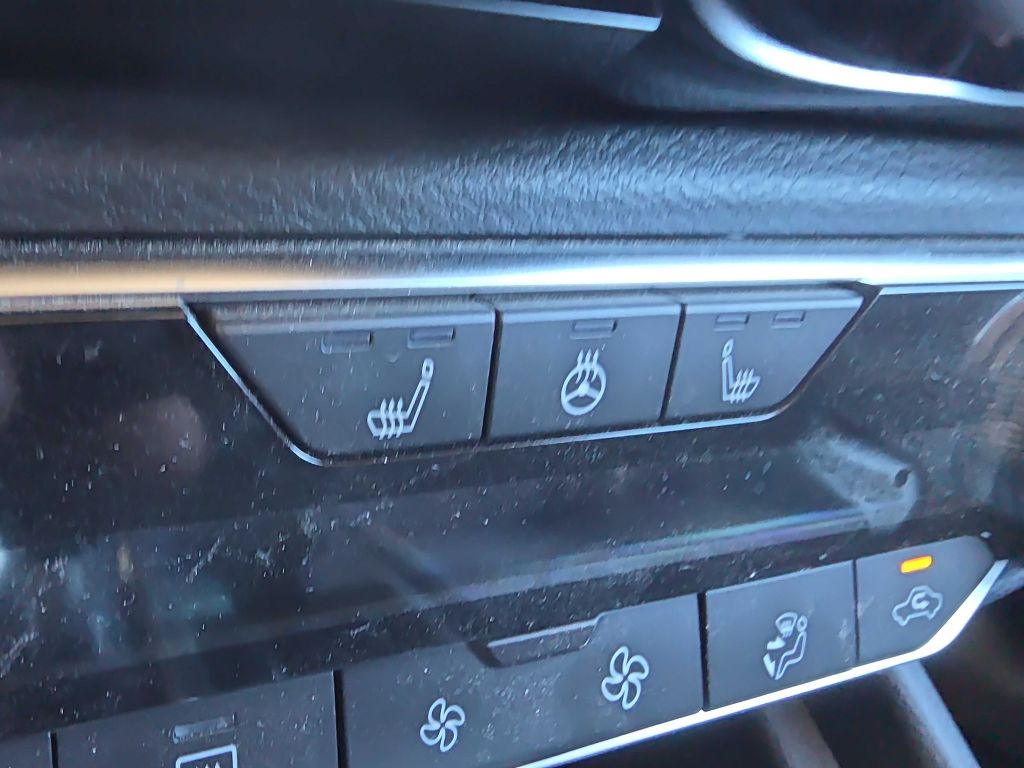 Photo 17 of this NISSAN SENTRA