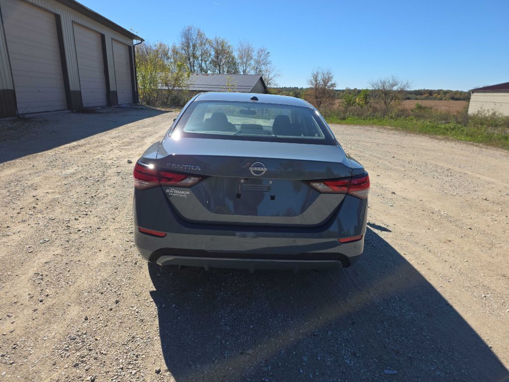Photo 6 of this NISSAN SENTRA