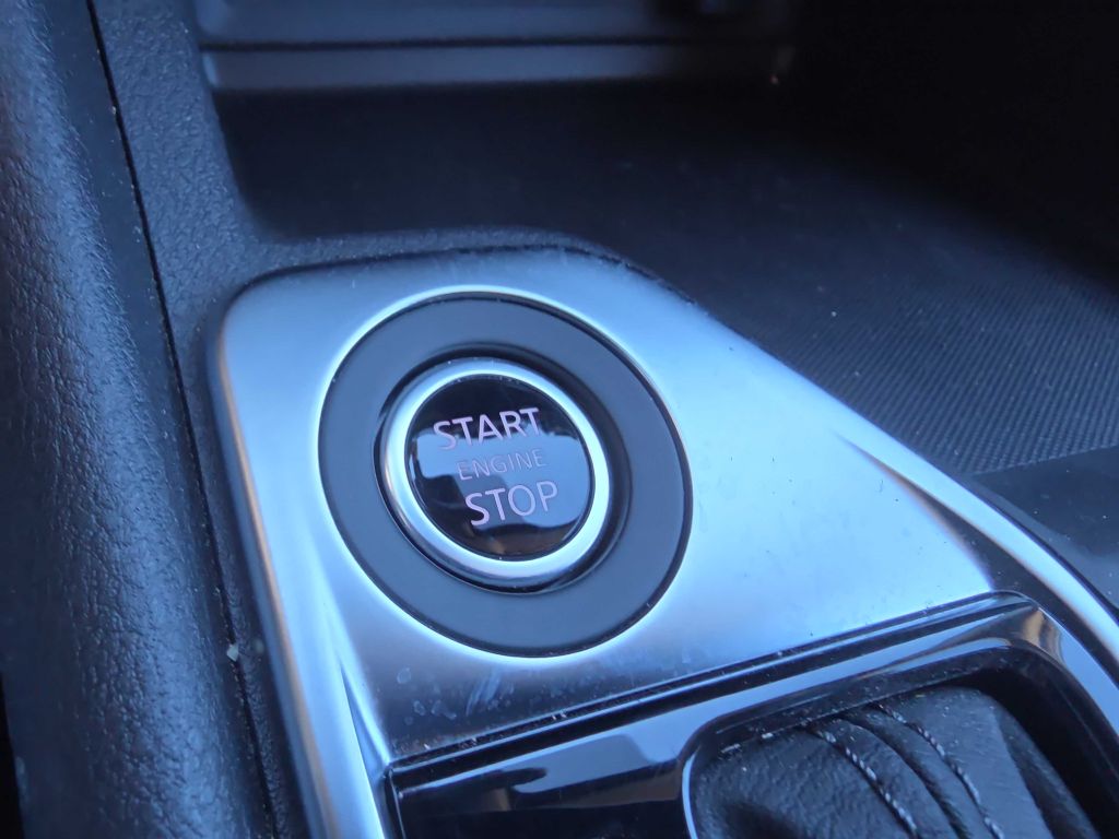 Photo 19 of this NISSAN SENTRA