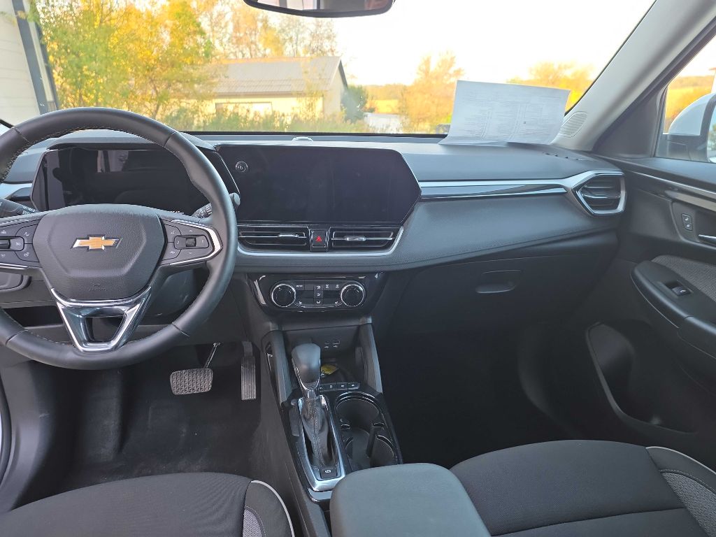 Photo 11 of this CHEVROLET TRAILBLAZER