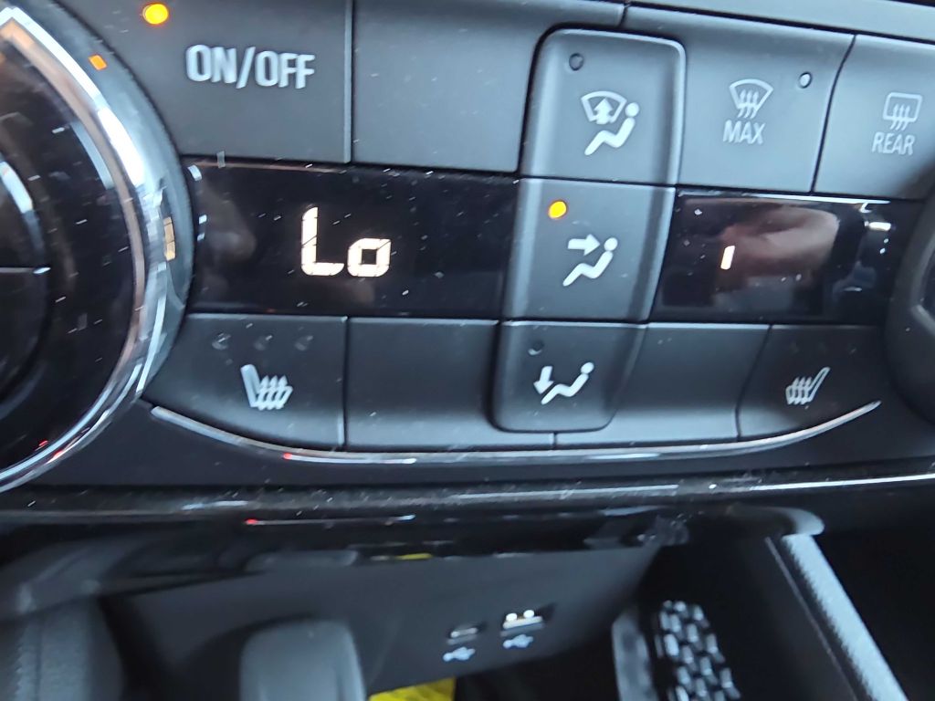 Photo 16 of this CHEVROLET TRAILBLAZER