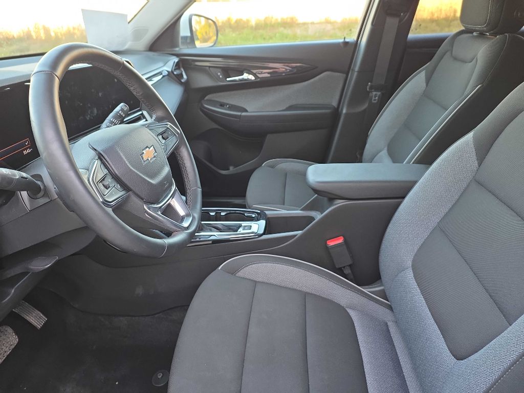 Photo 12 of this CHEVROLET TRAILBLAZER