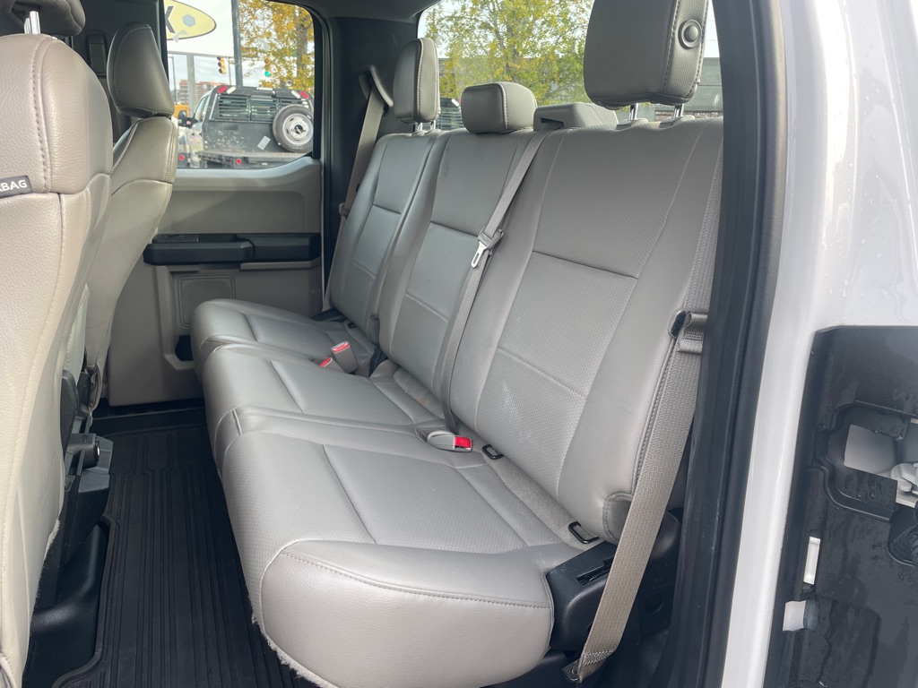 Photo 13 of this FORD F150