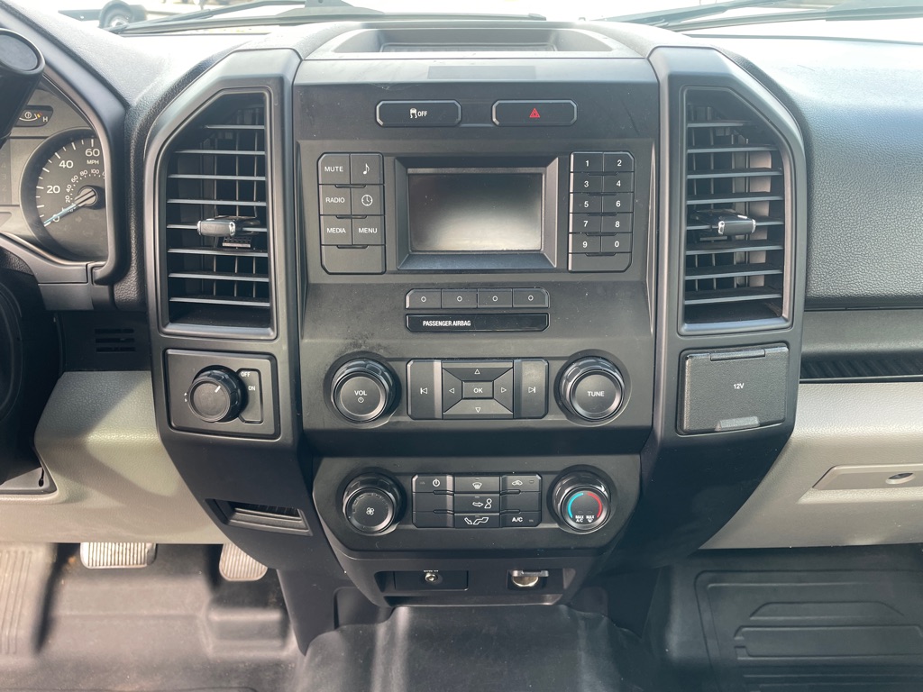 Photo 12 of this FORD F150