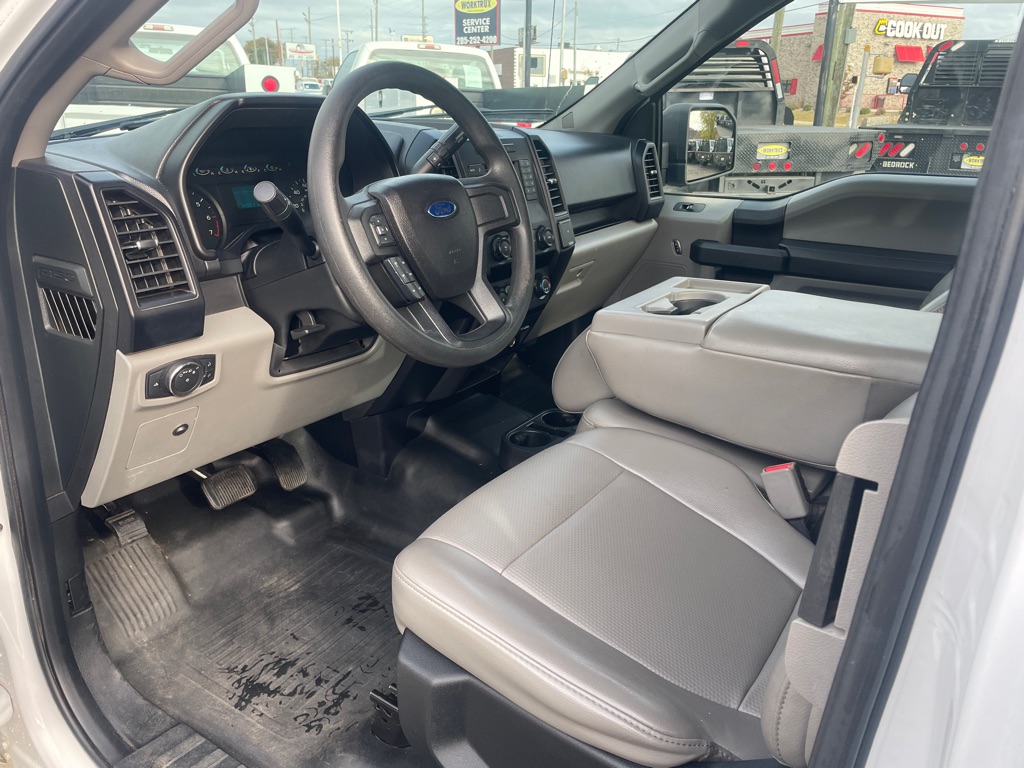 Photo 9 of this FORD F150