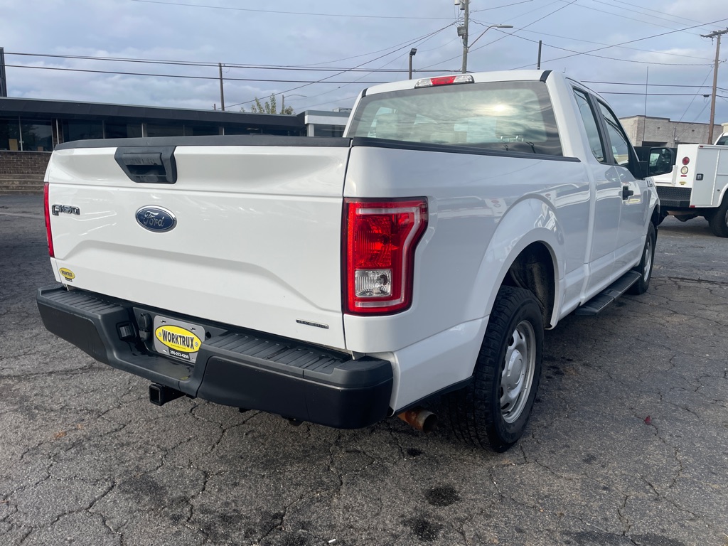 Photo 5 of this FORD F150