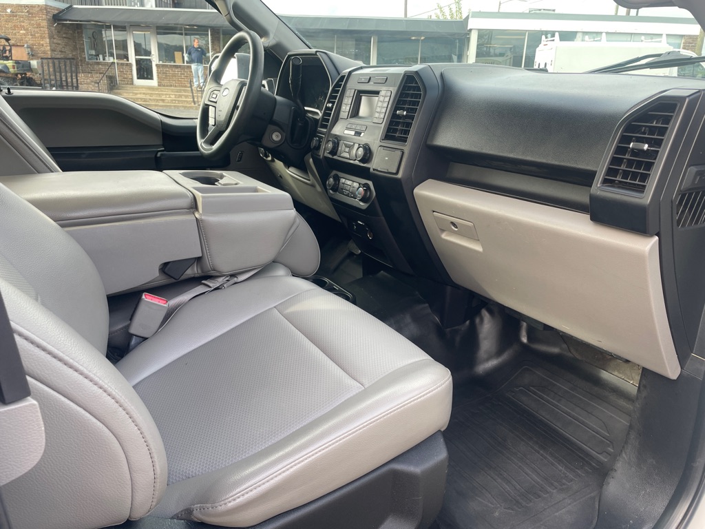 Photo 14 of this FORD F150