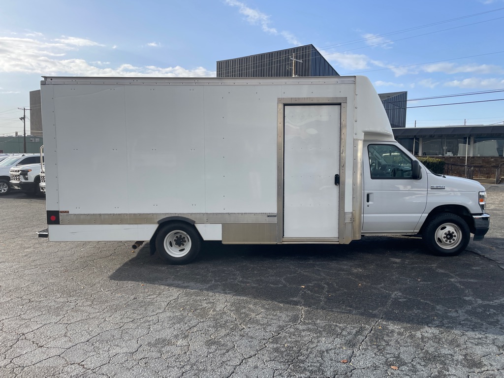 Photo 6 of this FORD E350