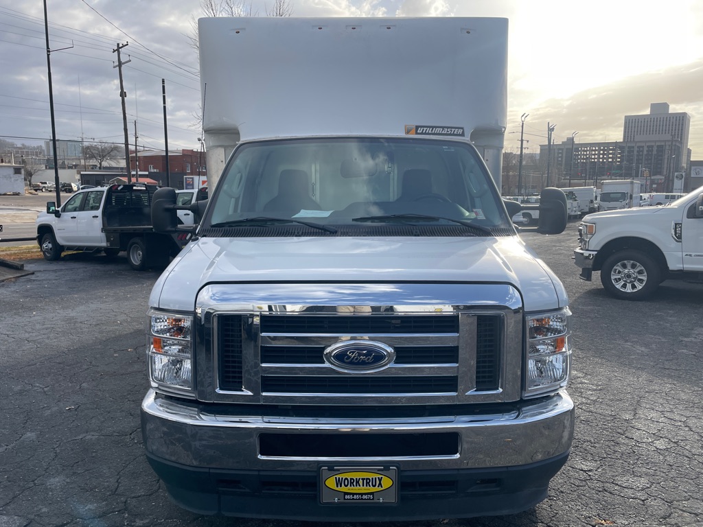 Photo 8 of this FORD E350