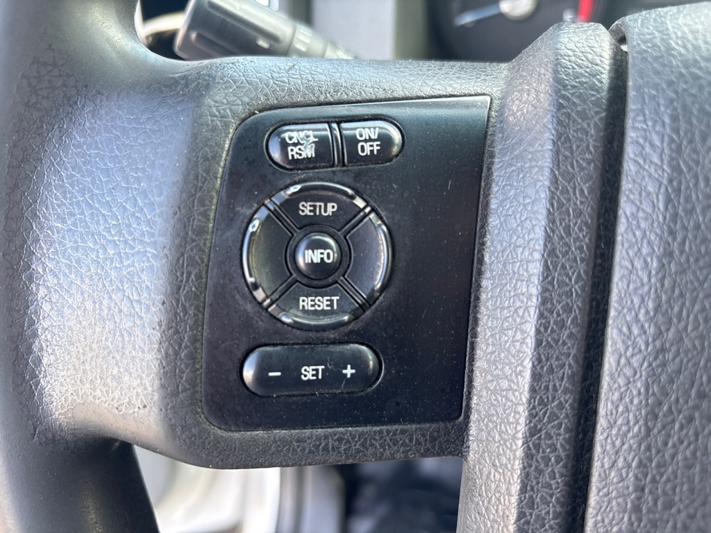 Photo 14 of this FORD F750