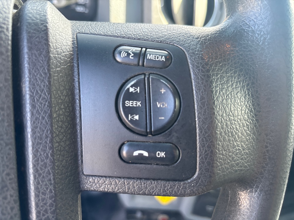 Photo 15 of this FORD F750