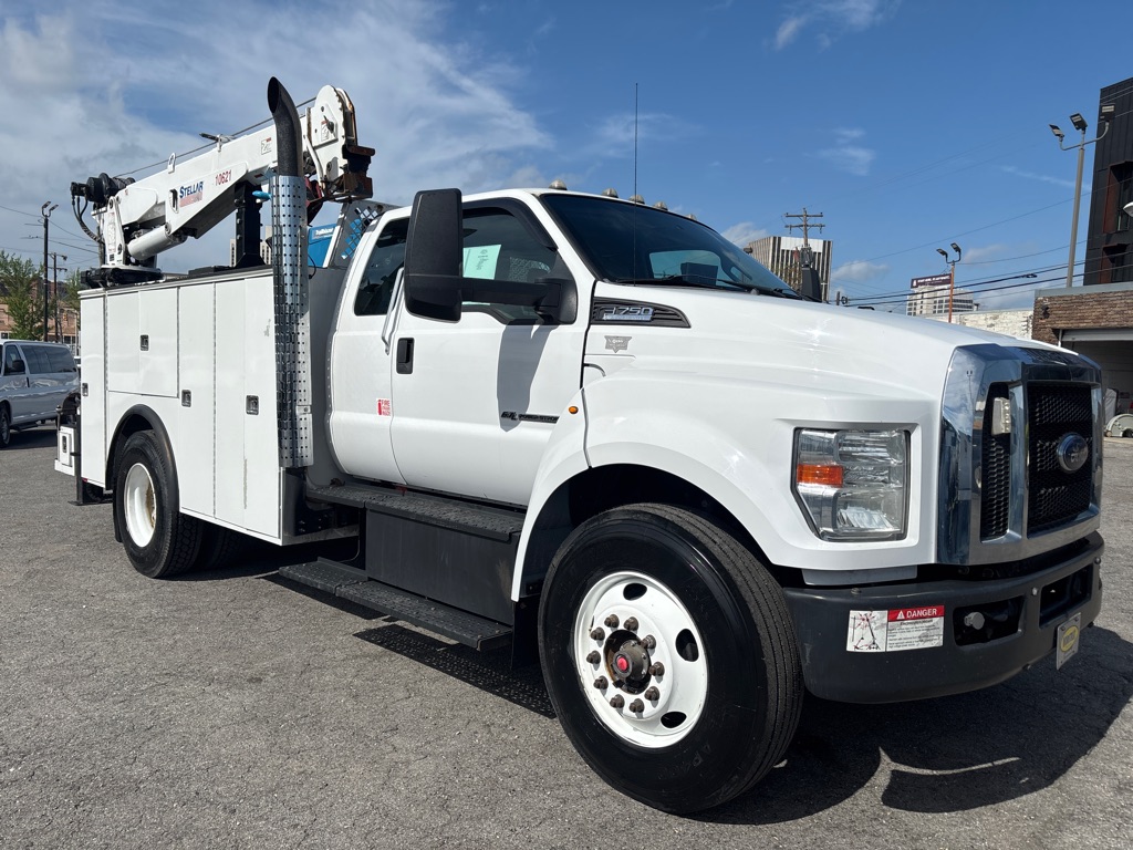 2016 FORD F750