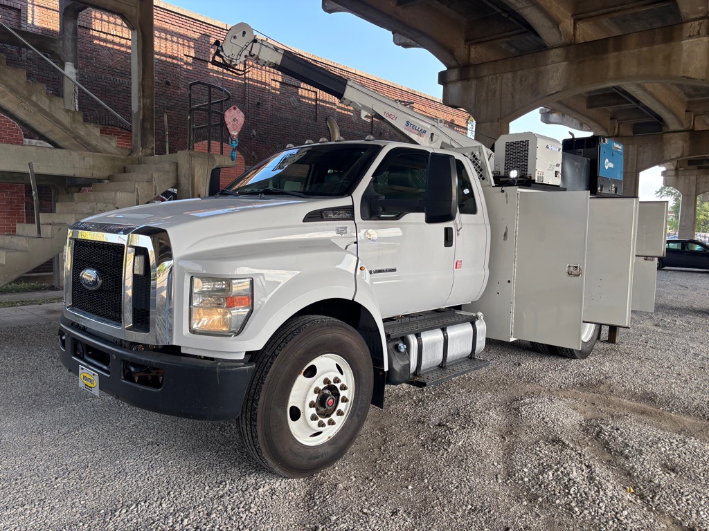 Photo 45 of this FORD F750