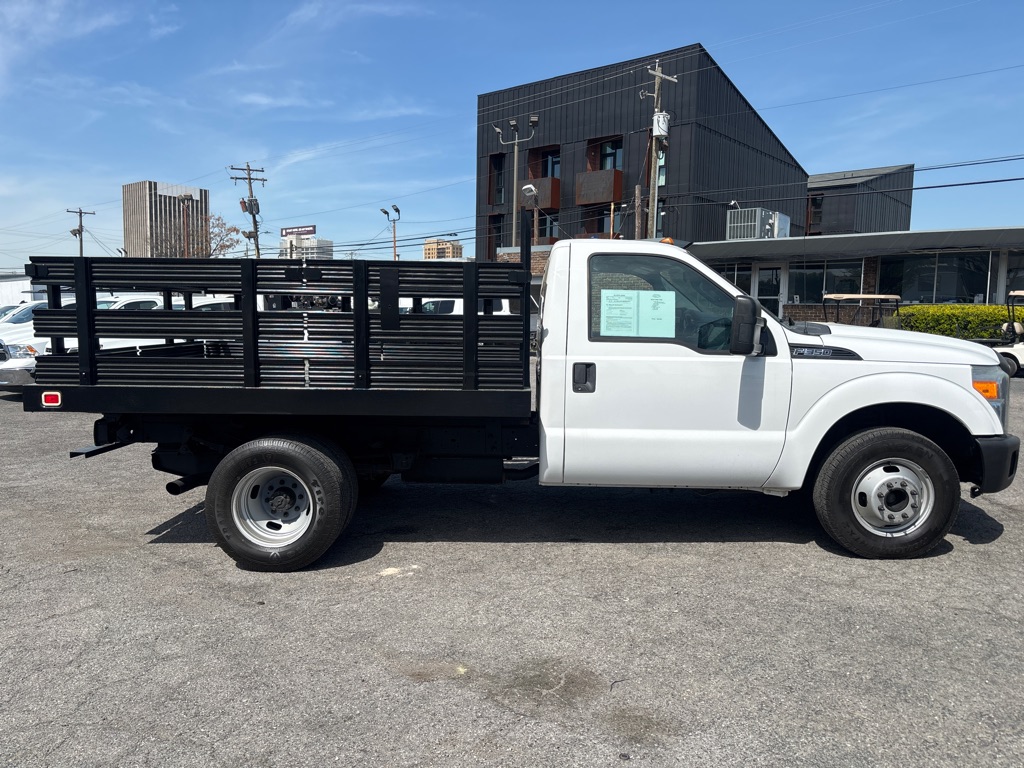 Photo 6 of this FORD F350