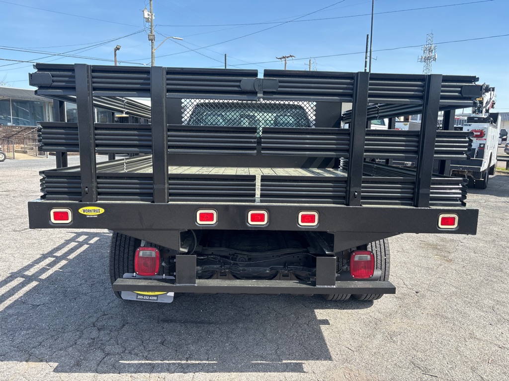 Photo 4 of this FORD F350