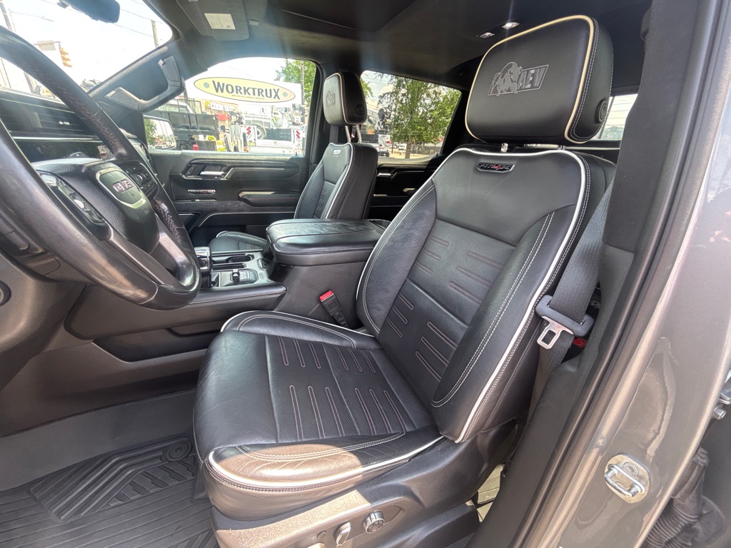 Photo 20 of this GMC SIERRA