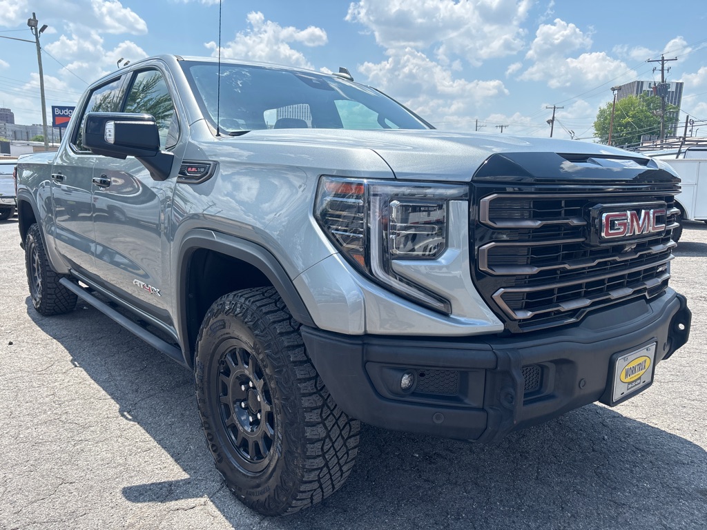 Photo 7 of this GMC SIERRA