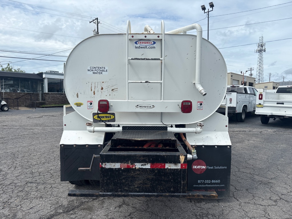 Photo 4 of this INTERNATIONAL 4300