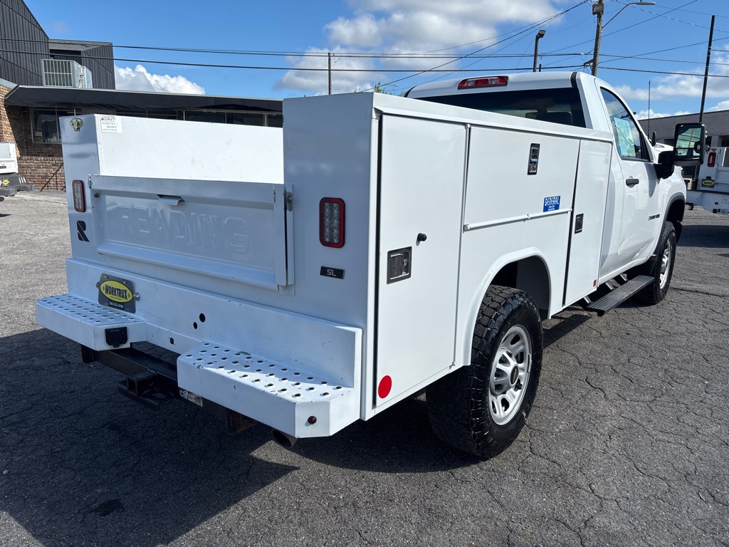 Photo 5 of this CHEVROLET K3500