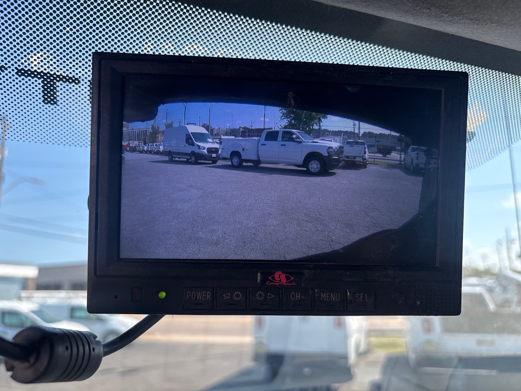 Photo 23 of this FORD F750