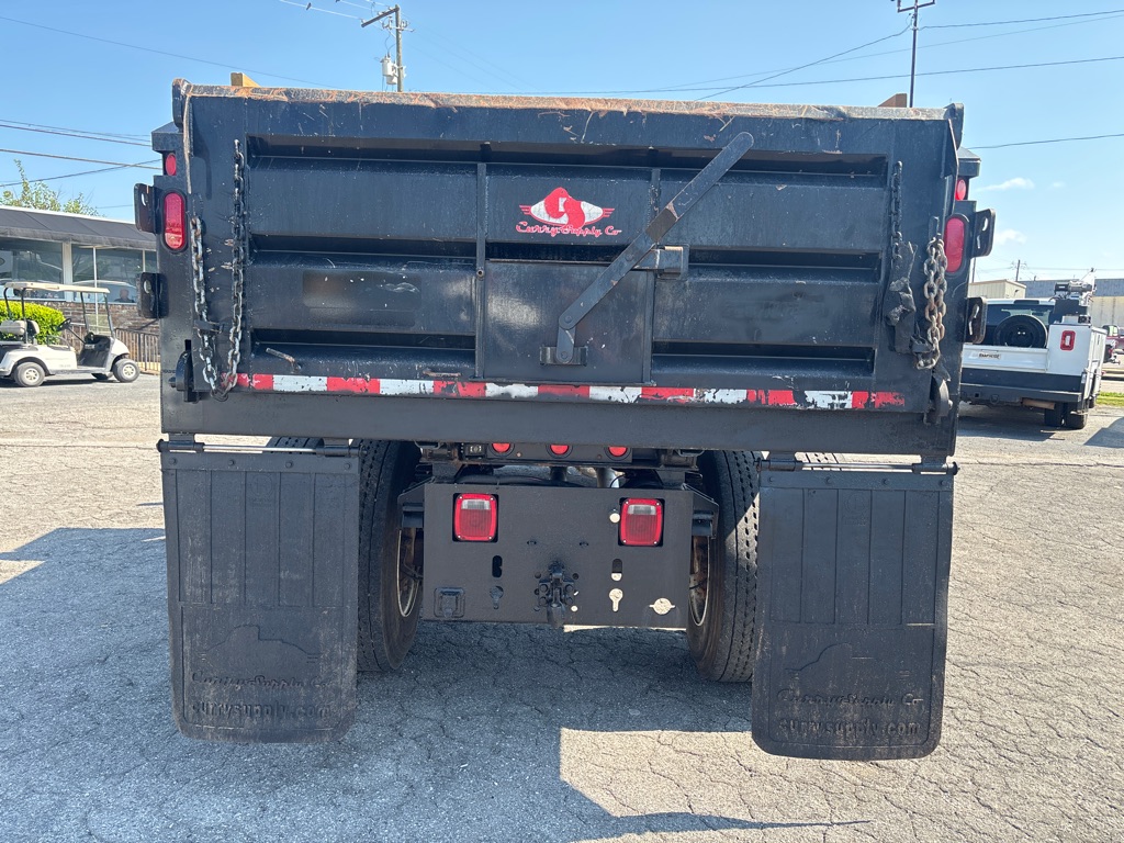 Photo 4 of this FORD F750