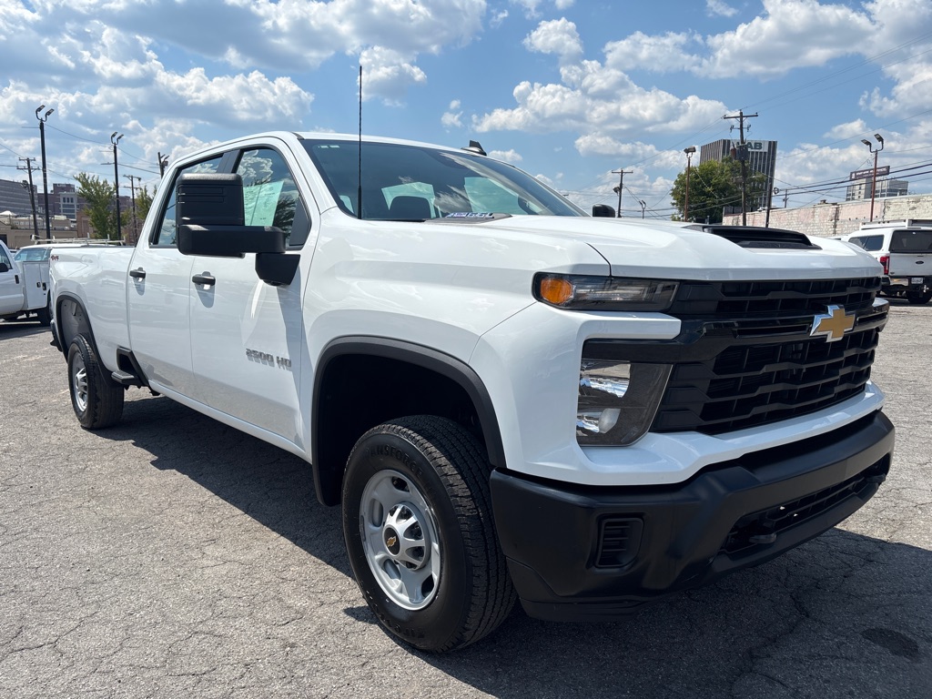 Photo 12 of this CHEVROLET K2500
