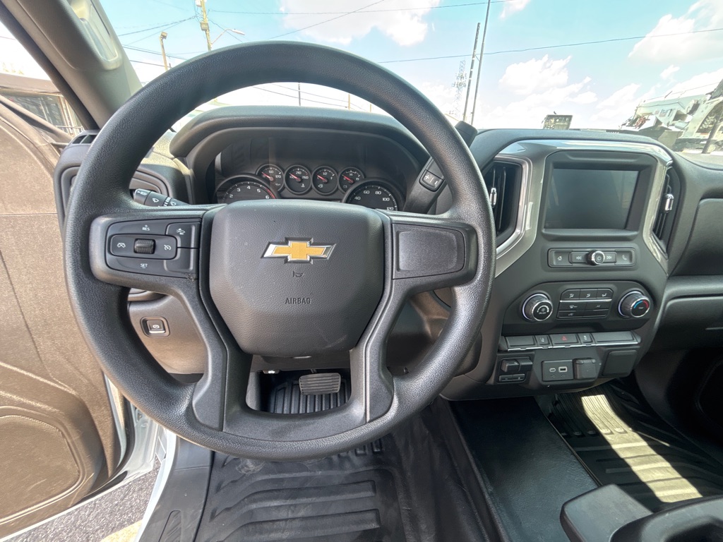 Photo 16 of this CHEVROLET K2500