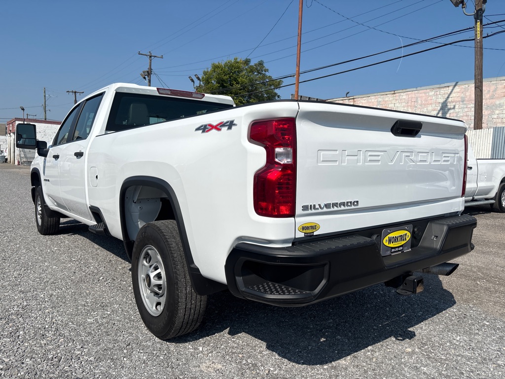 Photo 2 of this CHEVROLET K2500