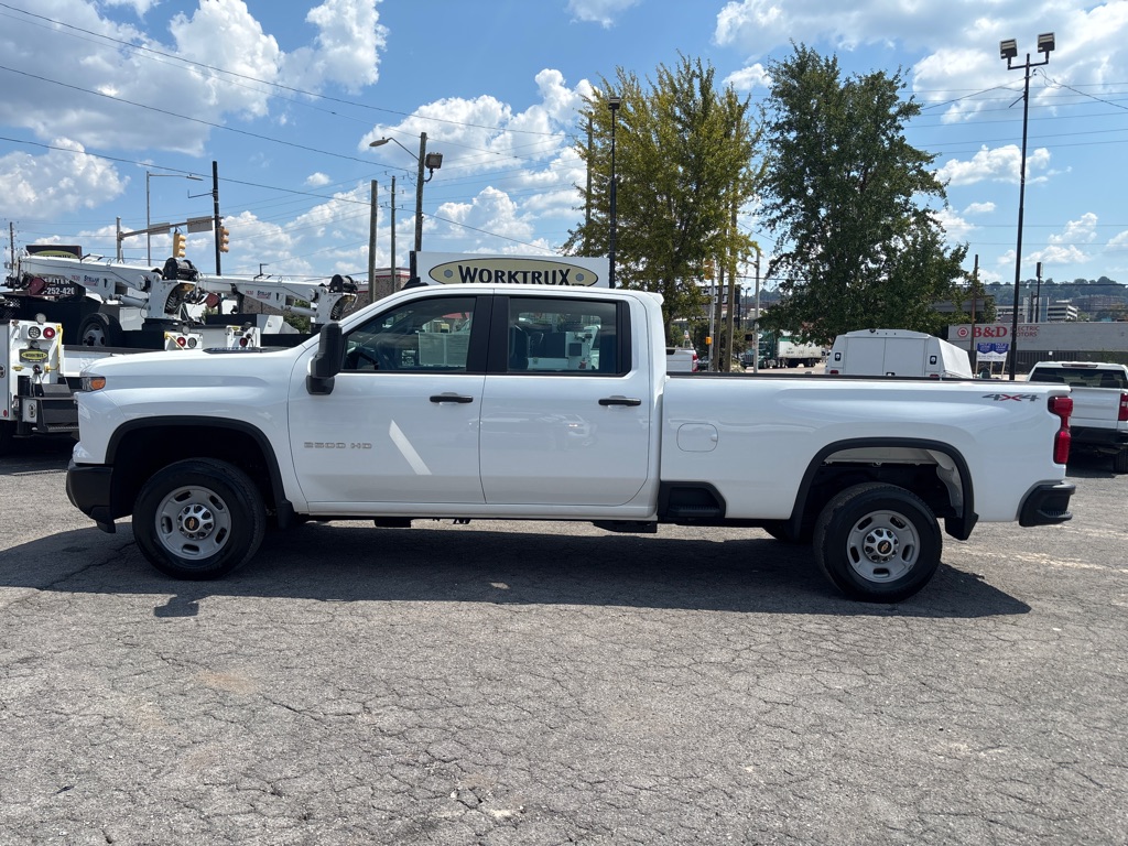 Photo 7 of this CHEVROLET K2500
