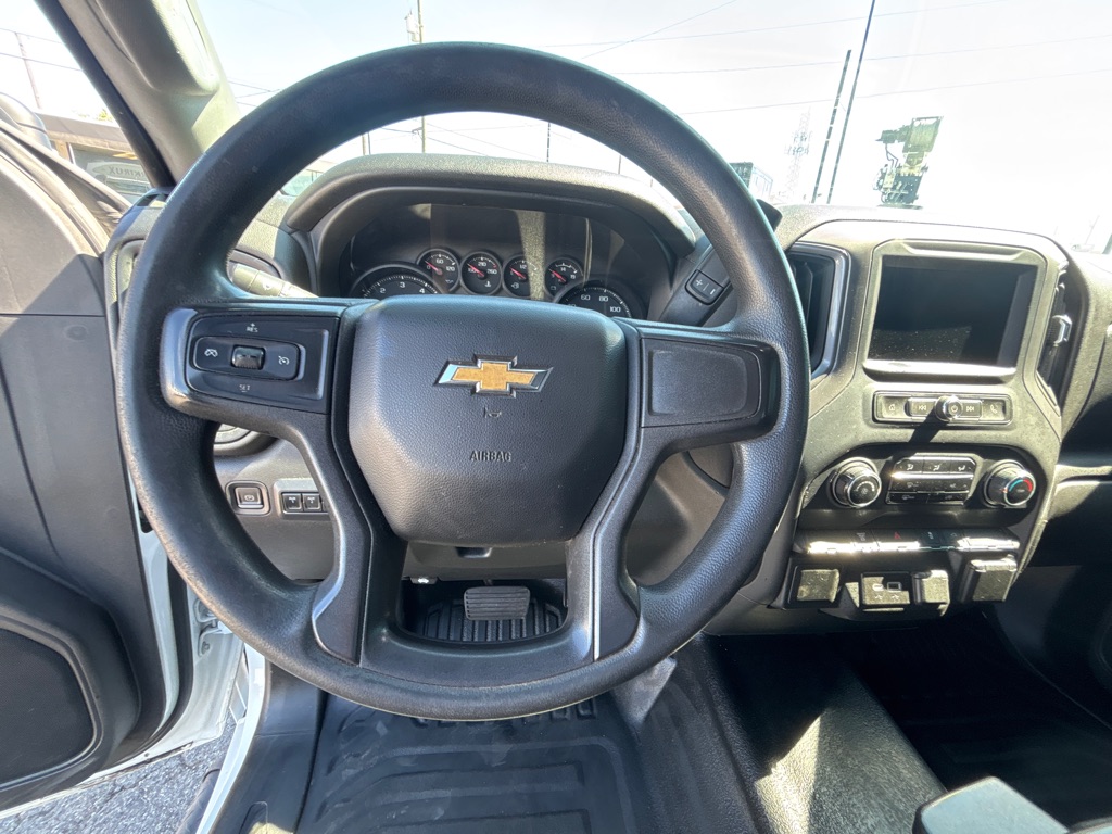Photo 19 of this CHEVROLET SILVERADO 3500