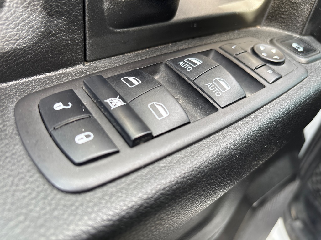 Photo 11 of this RAM 2500