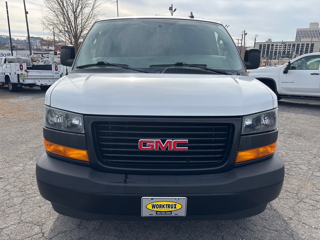 Photo 8 of this GMC SAVANA