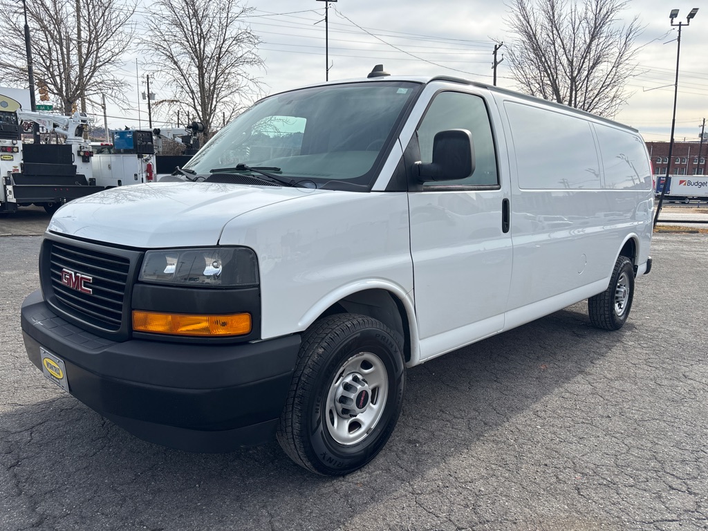 2023 GMC SAVANA