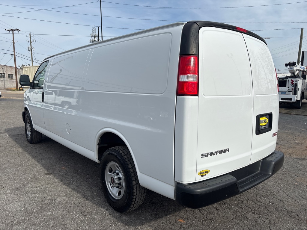 Photo 3 of this GMC SAVANA