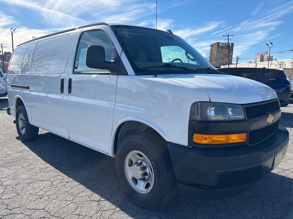 Photo 5 of this CHEVROLET EXPRESS G3500