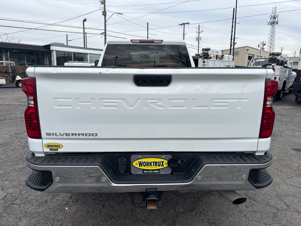 Photo 4 of this CHEVROLET SILVERADO 2500