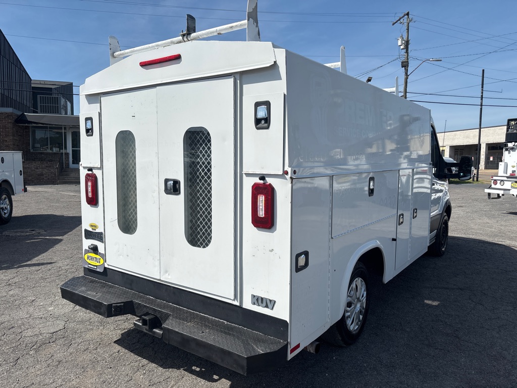 Photo 3 of this FORD TRANSIT
