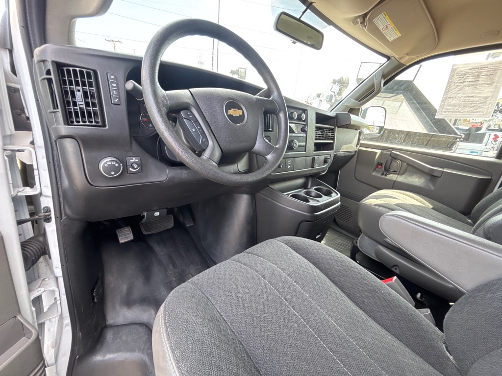 Photo 8 of this CHEVROLET EXPRESS G2500