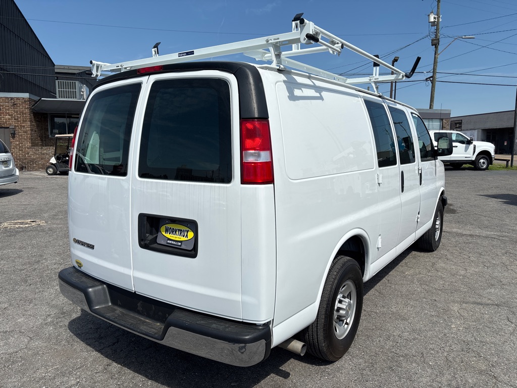 Photo 5 of this CHEVROLET EXPRESS G2500