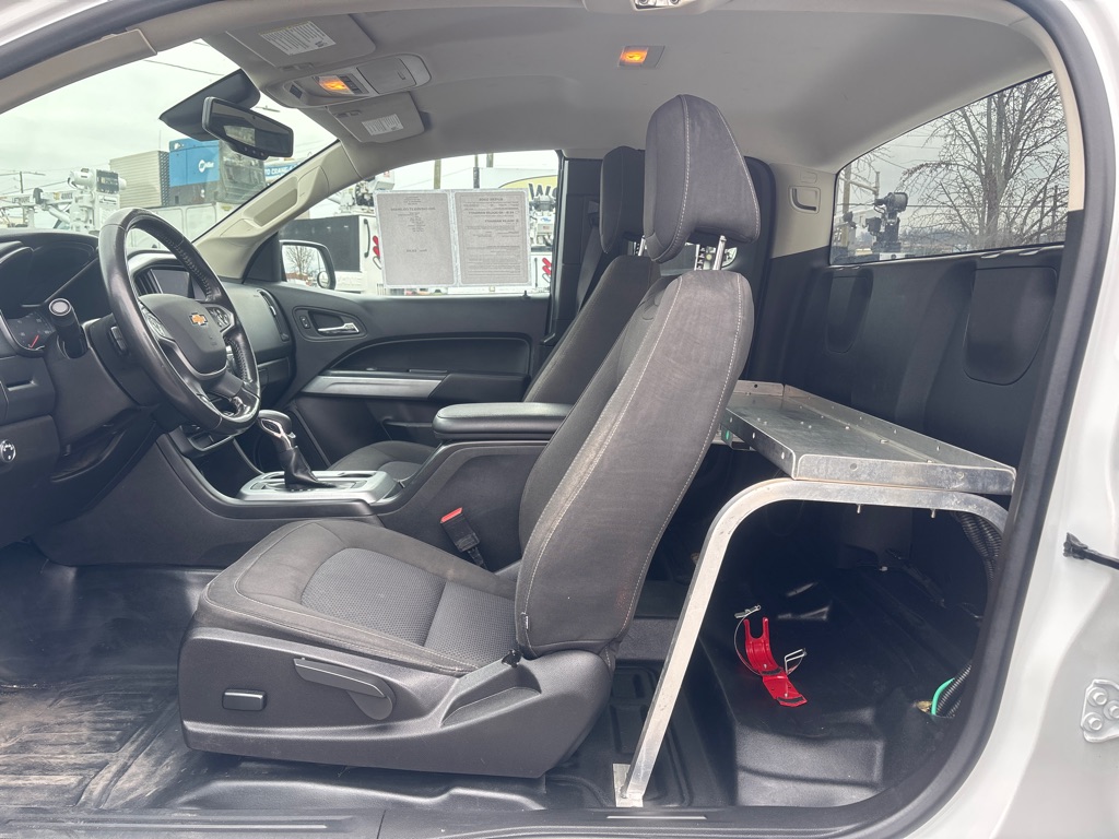 Photo 17 of this CHEVROLET COLORADO