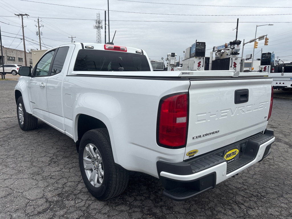 Photo 3 of this CHEVROLET COLORADO