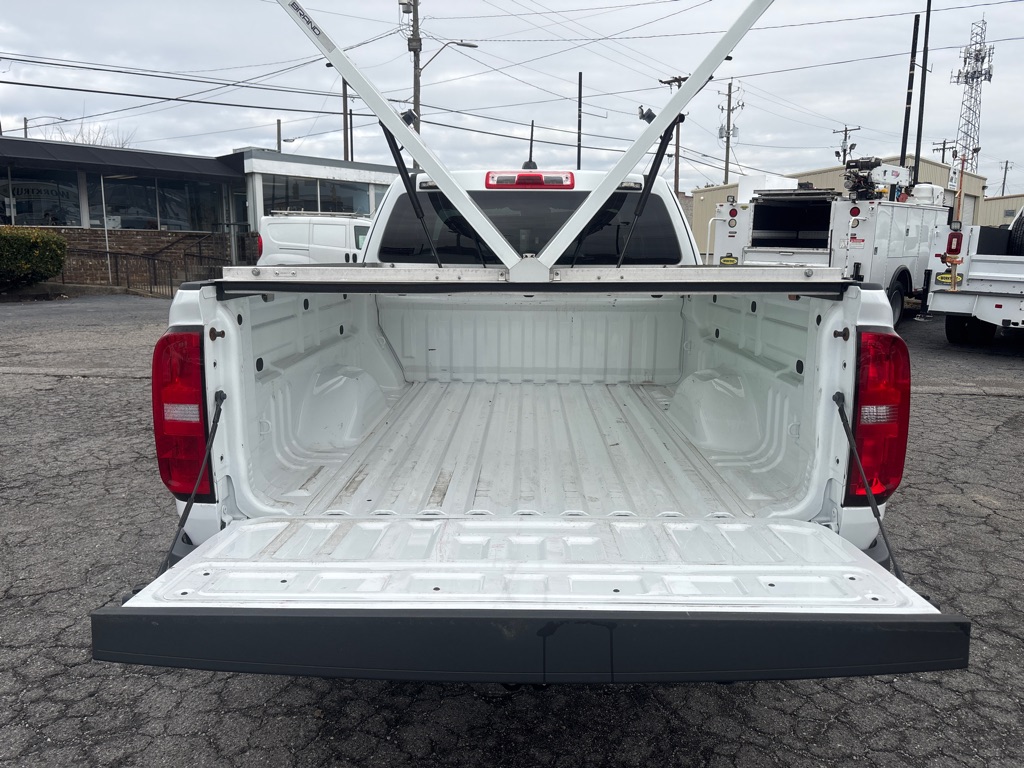 Photo 24 of this CHEVROLET COLORADO