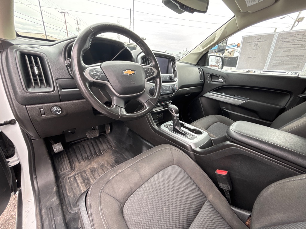 Photo 9 of this CHEVROLET COLORADO