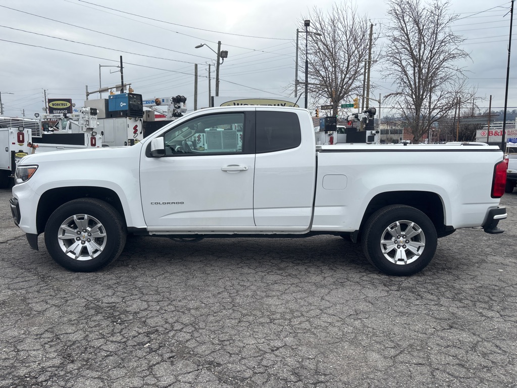 Photo 2 of this CHEVROLET COLORADO