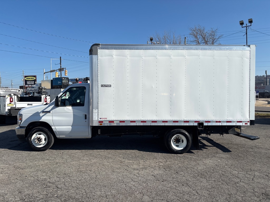 Photo 2 of this FORD ECONOLINE