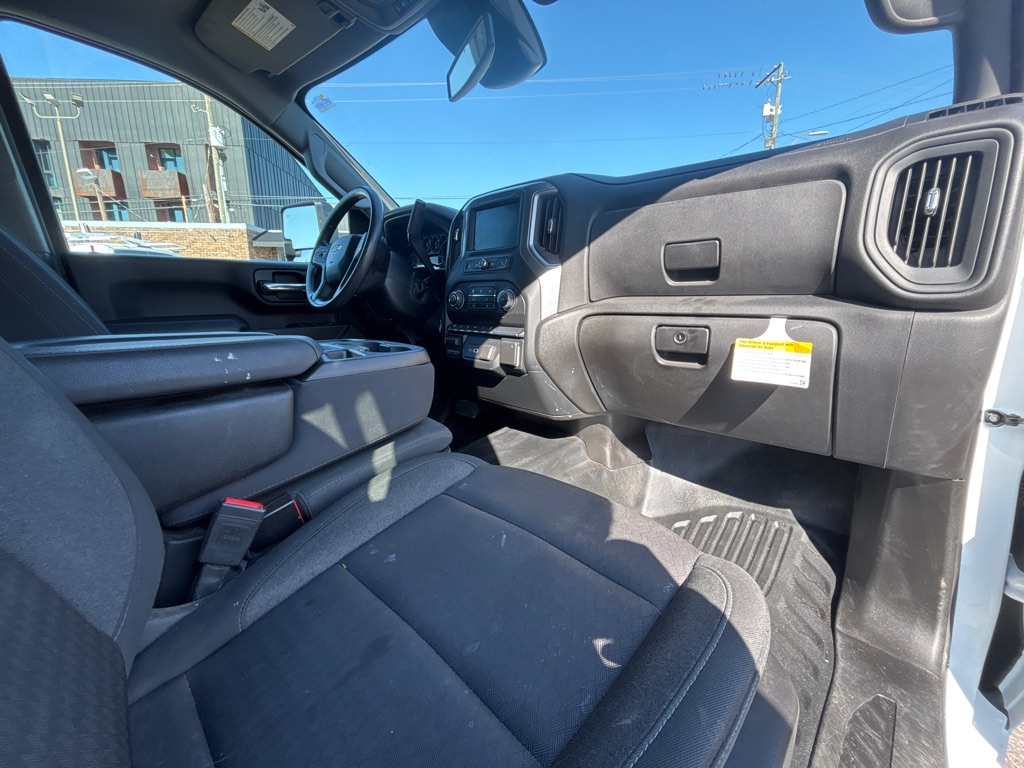 Photo 20 of this CHEVROLET SILVERADO 2500