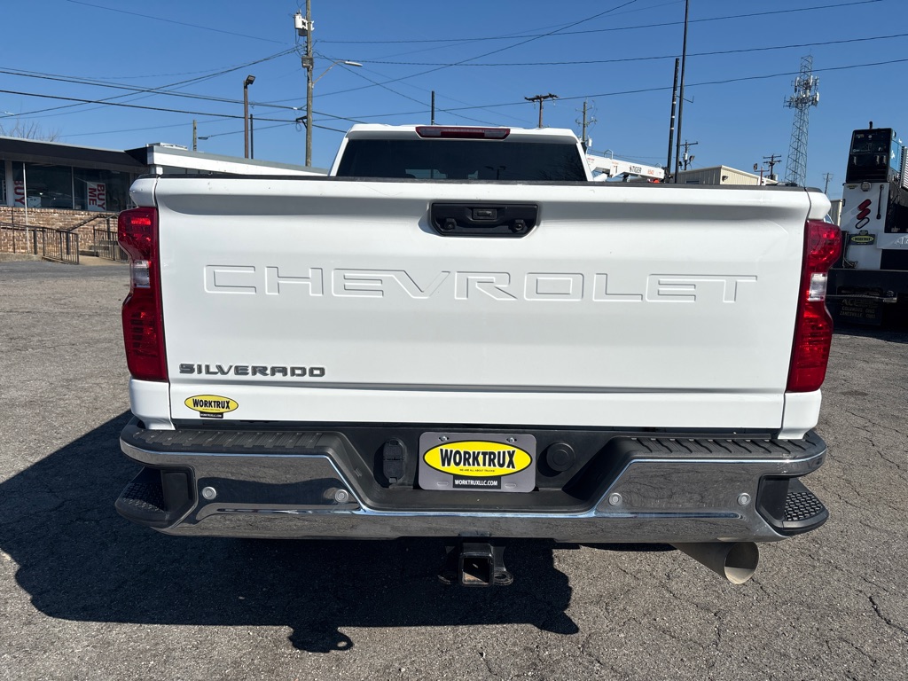 Photo 4 of this CHEVROLET SILVERADO 2500